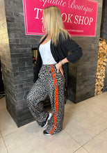 Load image into Gallery viewer, Animal Print Stripe Trousers Orange
