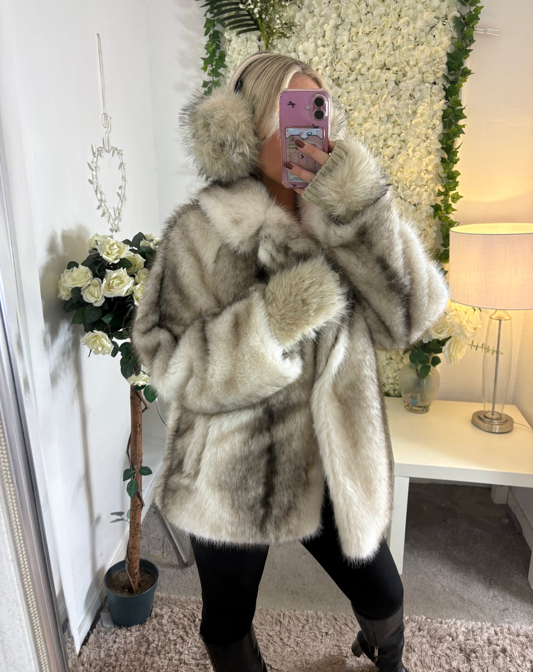 XB Earmuffs White & Black