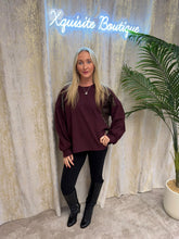 Load image into Gallery viewer, Daisy Sweatshirt
